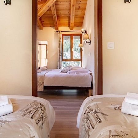 Chalet Hotel La Tarine بيسي-نانكرويكس المظهر الخارجي الصورة
