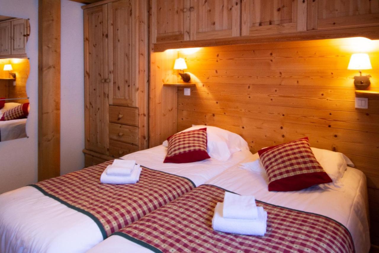 Chalet Hotel La Tarine بيسي-نانكرويكس المظهر الخارجي الصورة